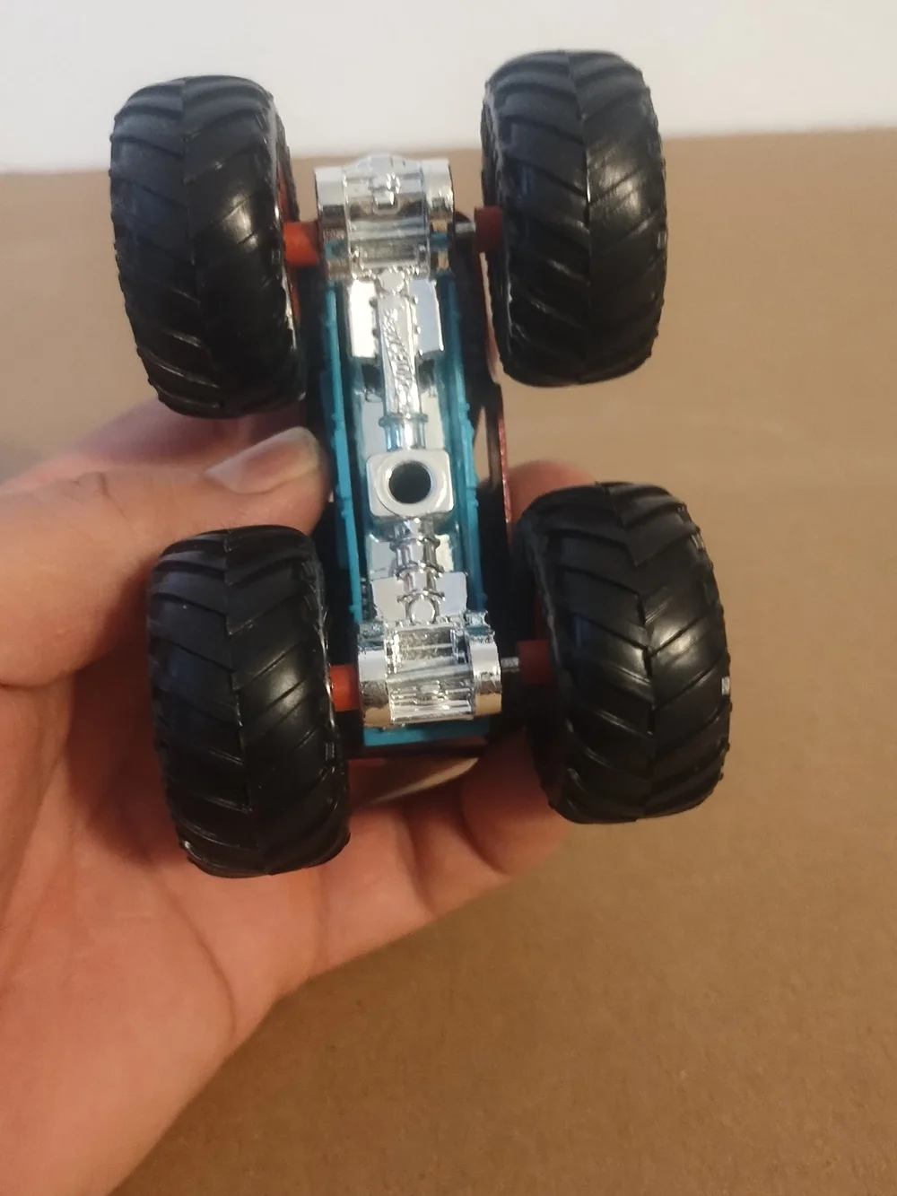Hot Wheels Monster Trucks KOUMORI Monster Truck 1:64 Die cast metal and plastic